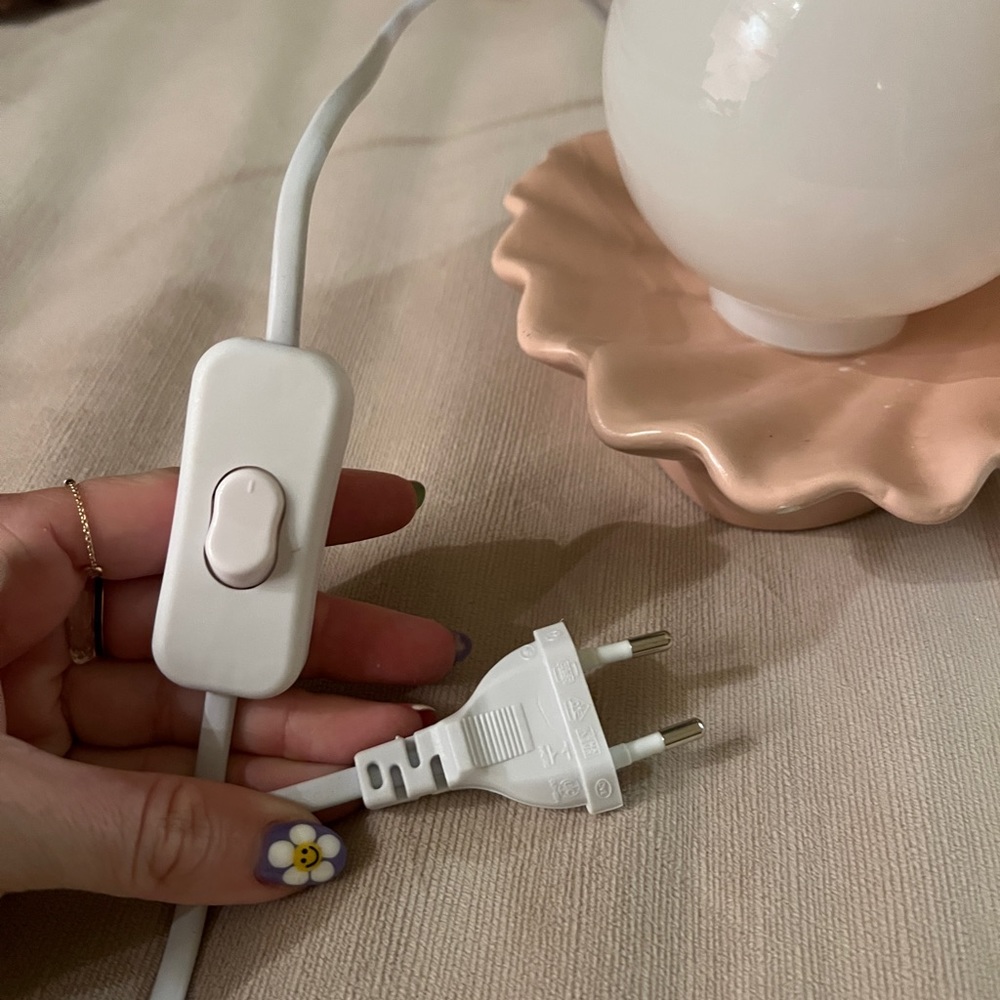 Pink Shell Lamp - Picture 6 of 10